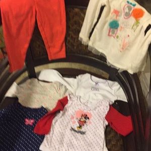 Lot 4 Onsies 1 pair pants/ 1 shirt